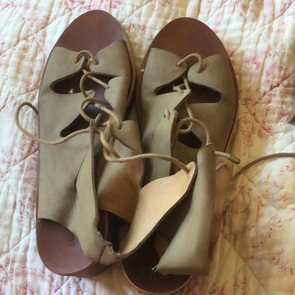 Lucky brand taupe lace up sandals wedge